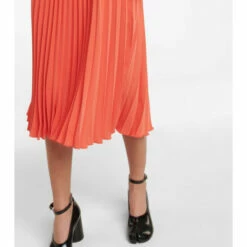 MM6 Maison Margiela Pleated Crêpe Midi Skirt -Oséree Shop unnamed file 418