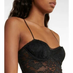 Oséree Lace Minidress -Oséree Shop unnamed file 530