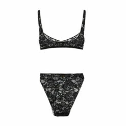 Oséree Lace Bra And Underwear Set